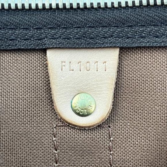 Louis Vuitton Monogram Keepall 50 Travel Duffle Bag - Picture 11 of 12